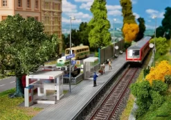 120240 Faller Moderne Wartehäuschen Mit Zub