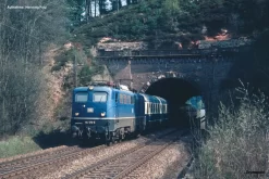 51753 Piko ~ E-Lok BR 110 DB, Verschiedene Stirnfronten IV + PluX22 Dec.