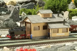 62042 Piko Lokschuppen Rosenbach